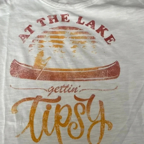 💥🆕 Maurices White Getting Tipsy Graphic Tank XS🆕 - Picture 4 of 8